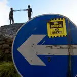 “Sin frontera no hay Brexit” reza una pegatina favorable a la salida de Reino Unido en Londonderry (Irlanda del Norte)