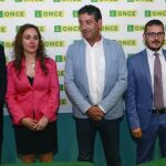 El alcalde de León, Antonio Silván, y la presidenta de la ONCE en Castilla y León, Arancha Casado, presentan el Día de la ONCE en León. Junto a ellos, el alcalde de Sahagún, Lisandro García, Óscar Pérez y Bernardo Vilorio