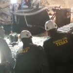Los Tedax de la Guardia Civil trabajan preparando una microvoladura del túnel horizontal / Foto: Reuters / Vídeo: C. Pastrano