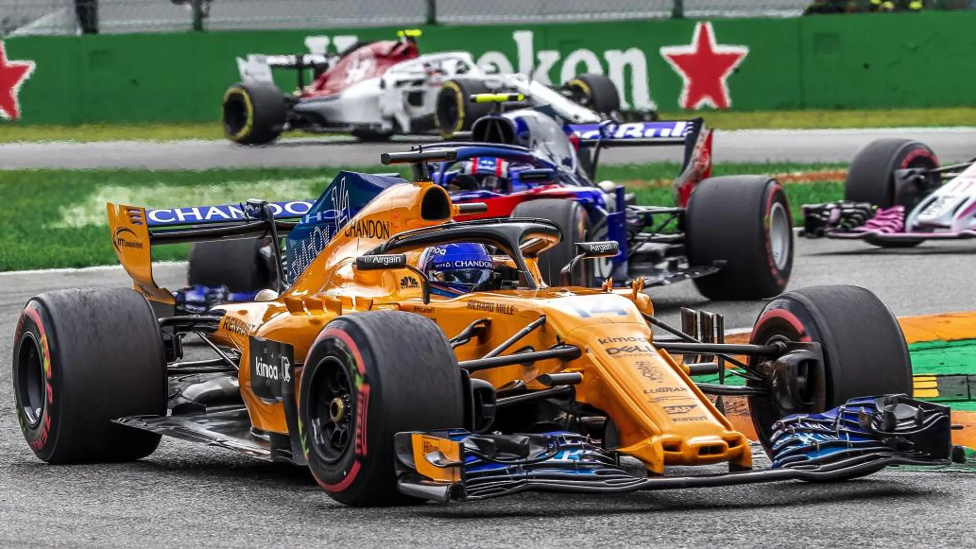 Fernando Alonso durante el Gran Premio de Italia / Foto: Efe