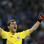 Iker Casillas, durante un partido con el Oporto / Efe
