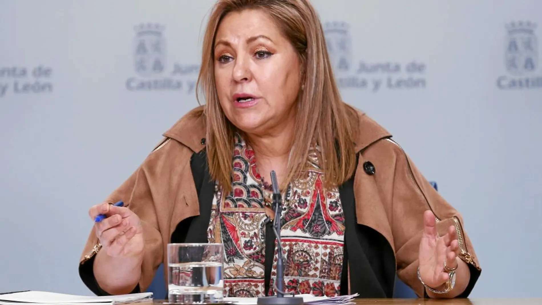 La vicepresidenta de la Junta, Rosa Valdeón, informa de los acuerdos aprobados en el Consejo de Gobierno
