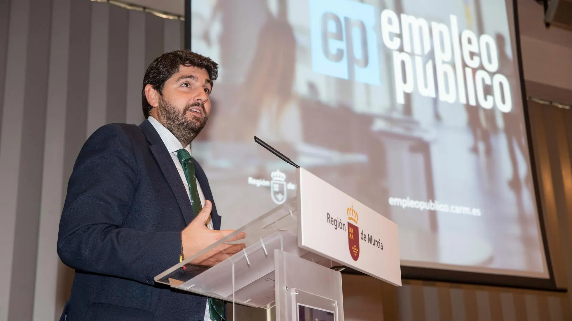El jefe del Ejecutivo regional, Fernando López Miras, presidió ayer el acto de presentación del nuevo portal web empleopublico.carm.es