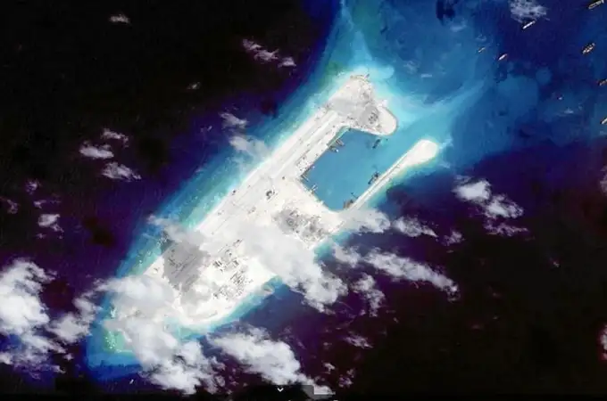 EE UU enfurece a China al enviar un buque de guerra a las islas en disputa