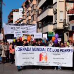 Más de 300 personas recorren las calles de Palencia para dar voz a los más desfavorecidos y señalar que son «todavía muchos los afectados por la falta de trabajo o las pensiones insuficientes»