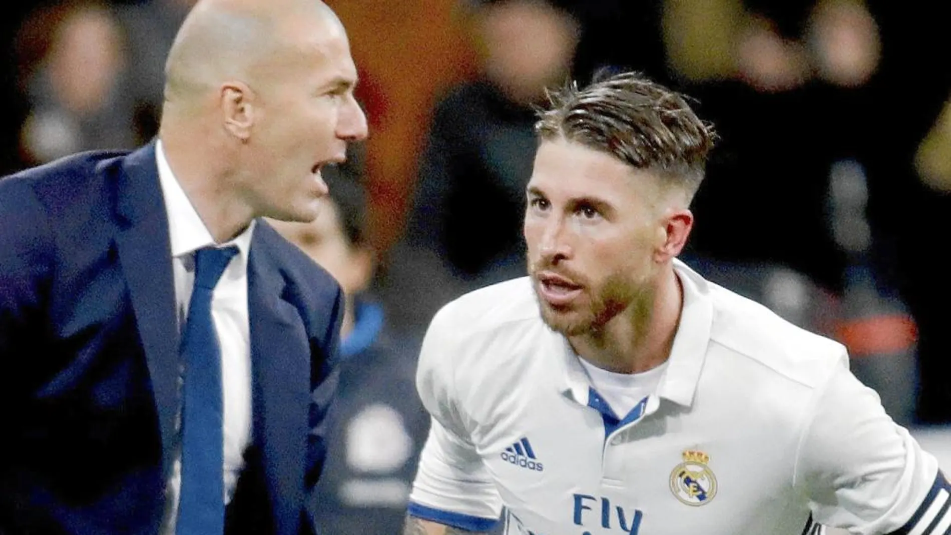 Zidane y Ramos, entrenador y capitán, se entienden a la perfección dentro y fuera del campo