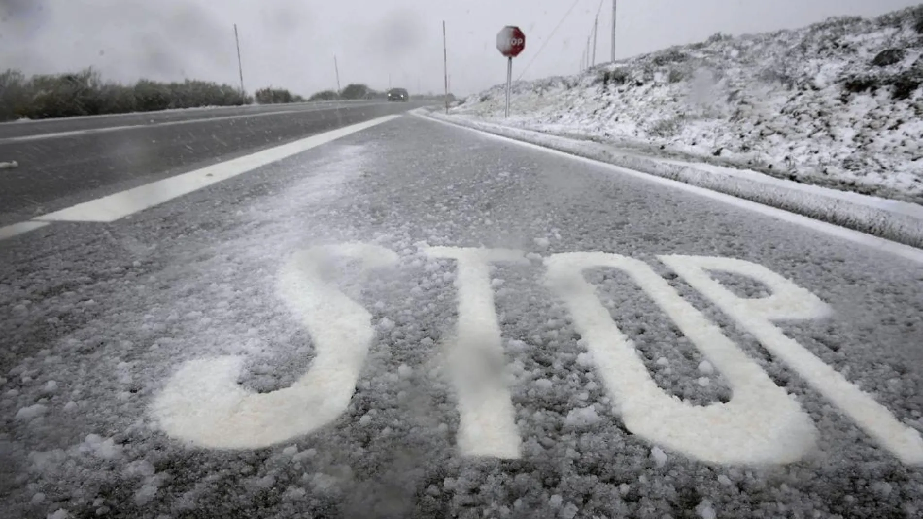 El 112 alerta de nevadas en la sierra de hasta 5 centímetros en la tarde del domingo