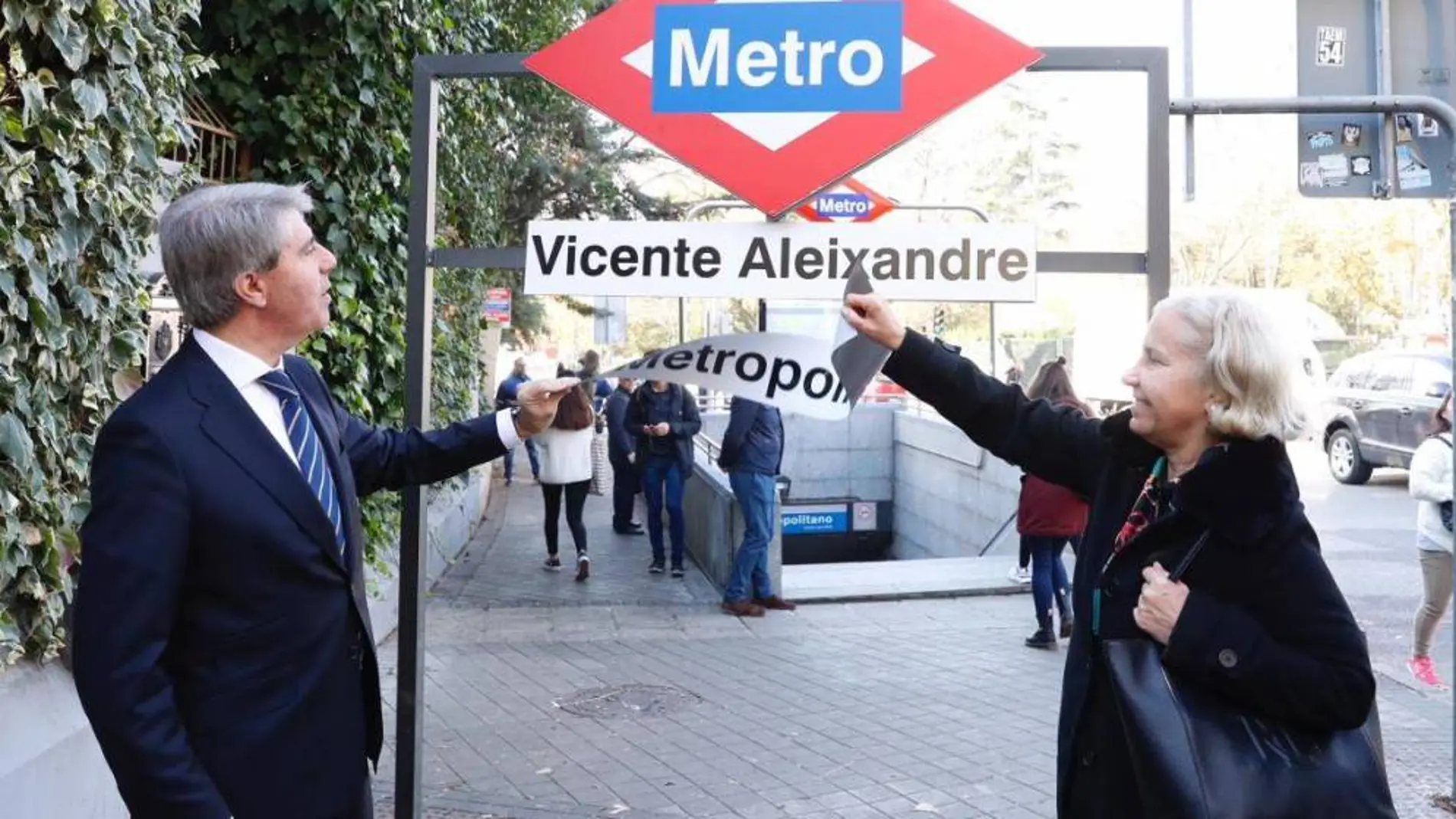 Cambio del nombre de la estación de Metropolitano.