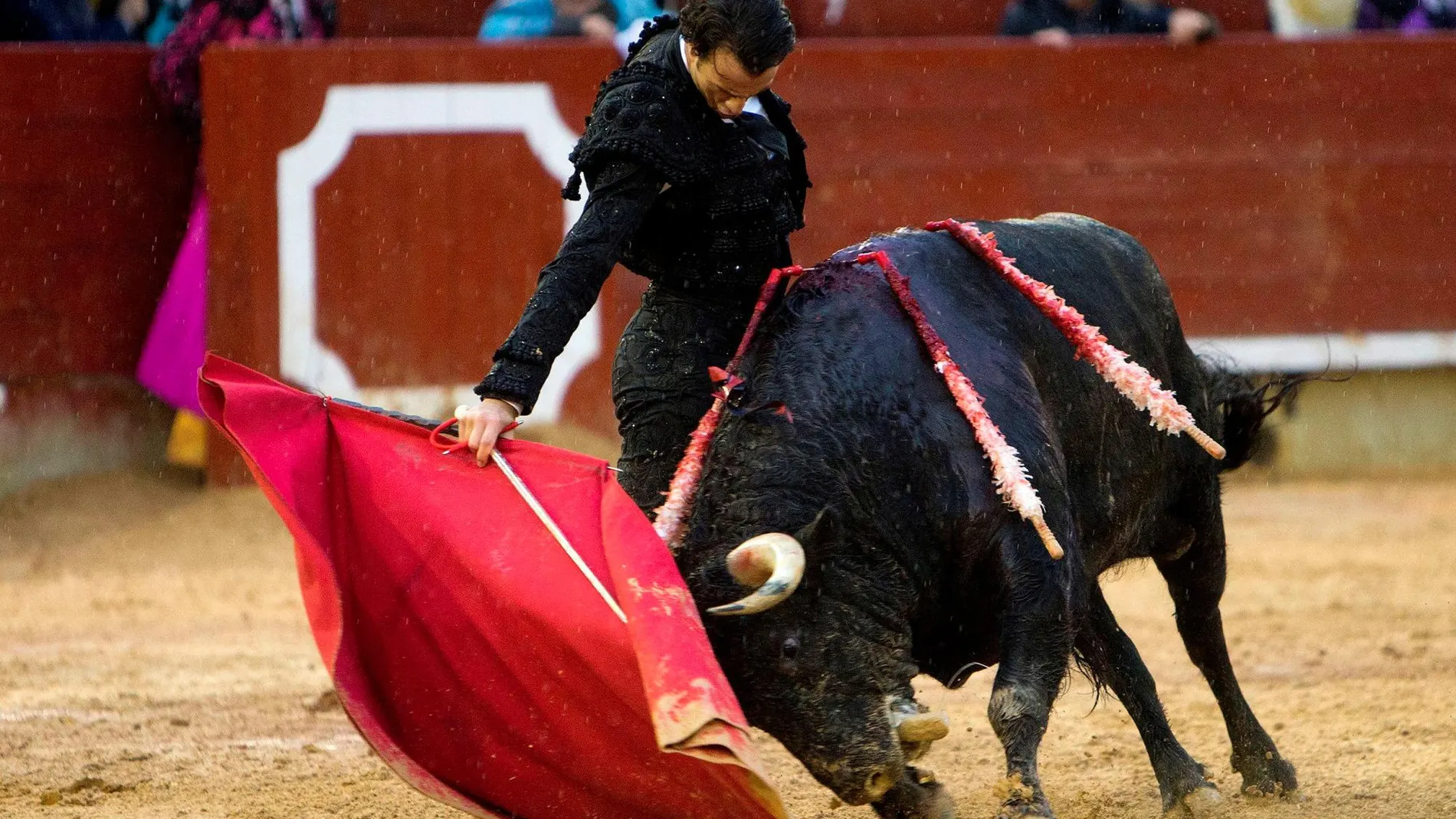 Finito de Córdoba derrochó torería en la faena al cuarto