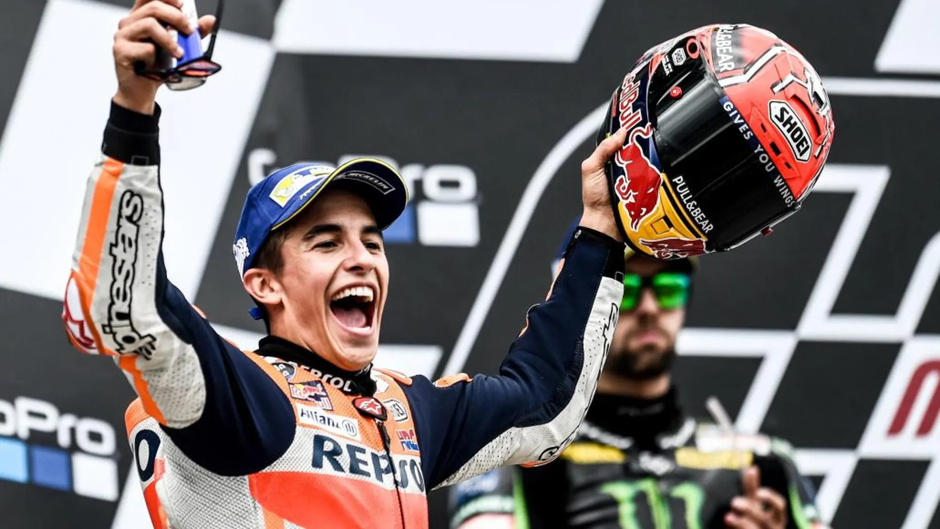 Marc Márquez celebra su triunfo tras ganar en el Gran Premio de Alemania