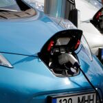 Modelos eléctricos de Nissan en plena carga