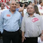 Francisco Carbonero, a la izquierda, junto a Manuel Pastrana, en un acto sindical