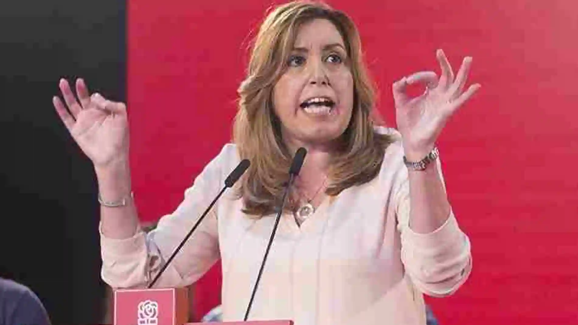 Susana Díaz, pronuncia su discurso durante el acto político que los socialistas celebraron ayer por la tarde en el anfiteatro de Salobreña.