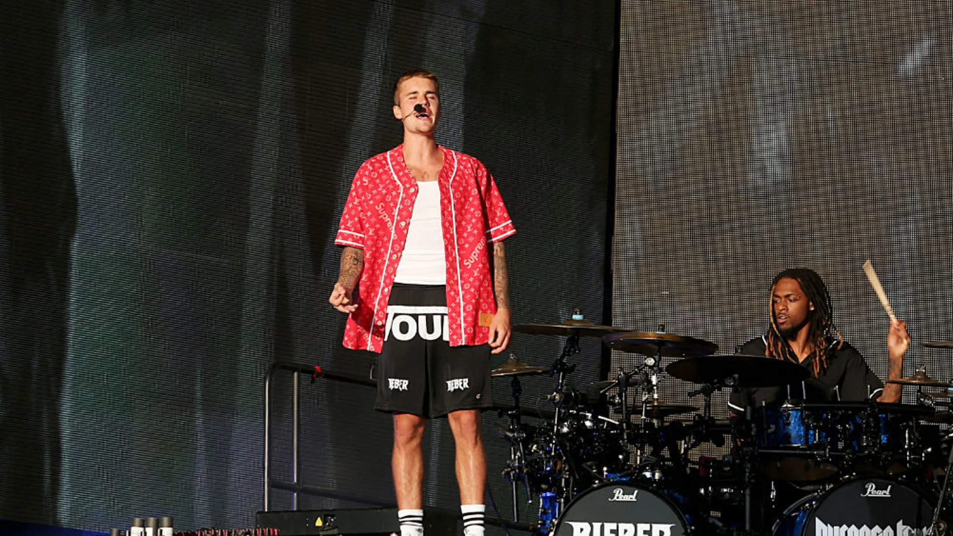 Justin Bieber, enfermo para su último concierto en Europa tras una noche de fiesta