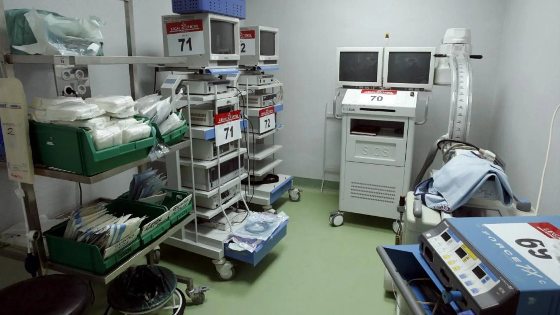 Más de 400 lotes de equipamiento hospitalario compuesto por equipos quirúrgicos de cirugía general, oftalmológica y vascular, equipos de diagnosis y de laboratorio, instrumental y mobiliario
