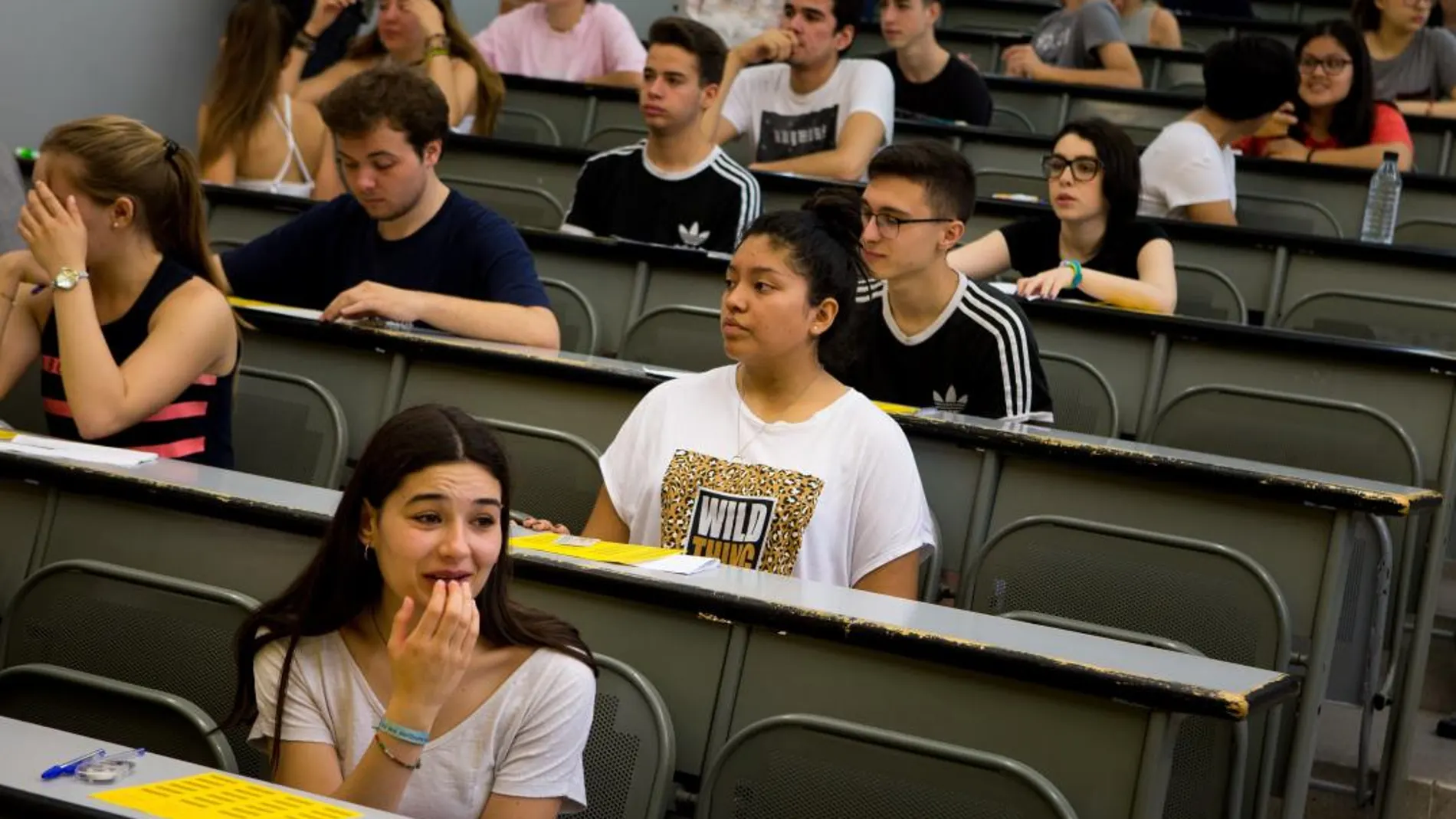 Estudiantes el día de la prueba de Selectividad