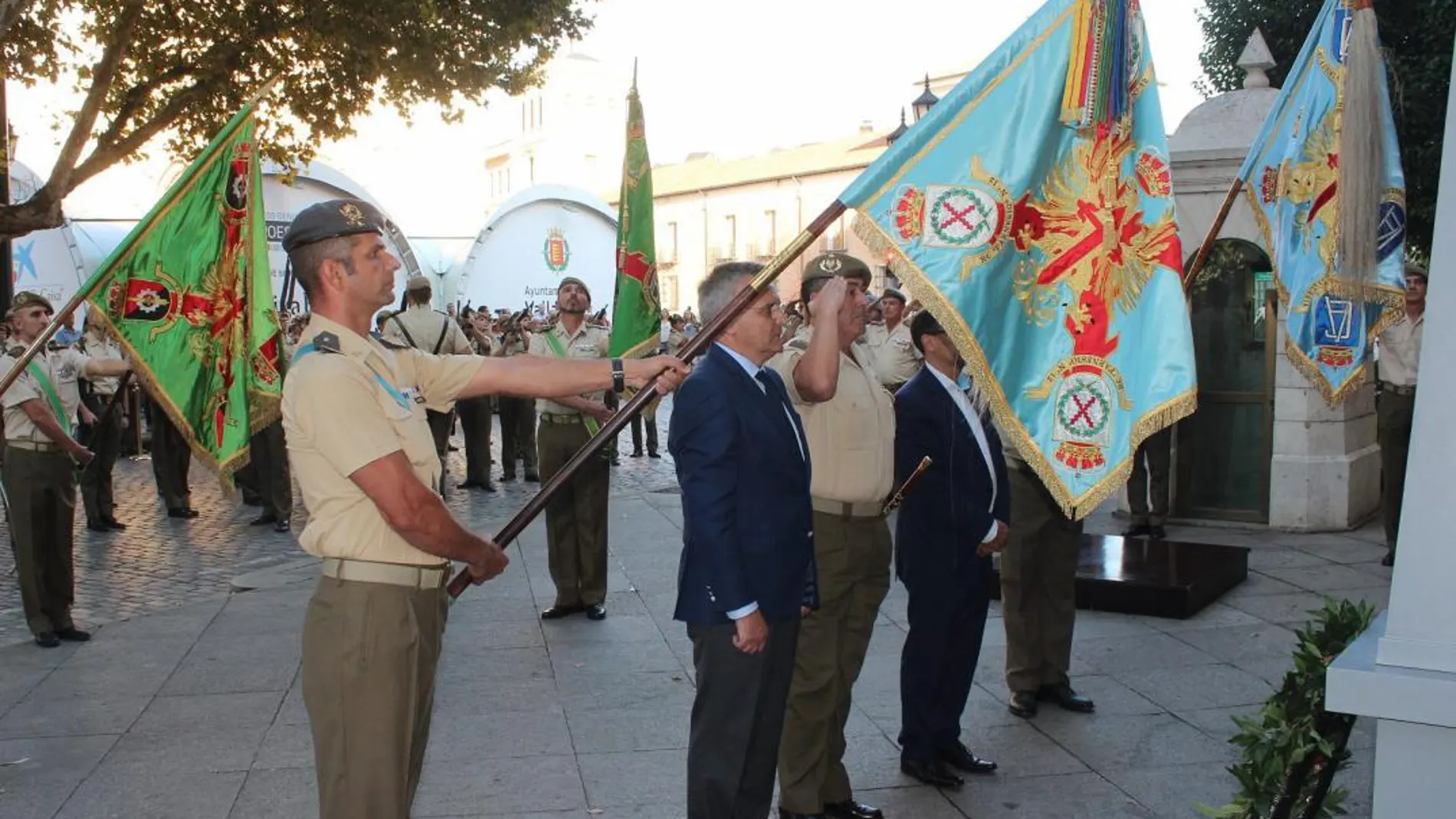 Arriado Solemne de la Bandera Española en el Palacio Real de Valladolid