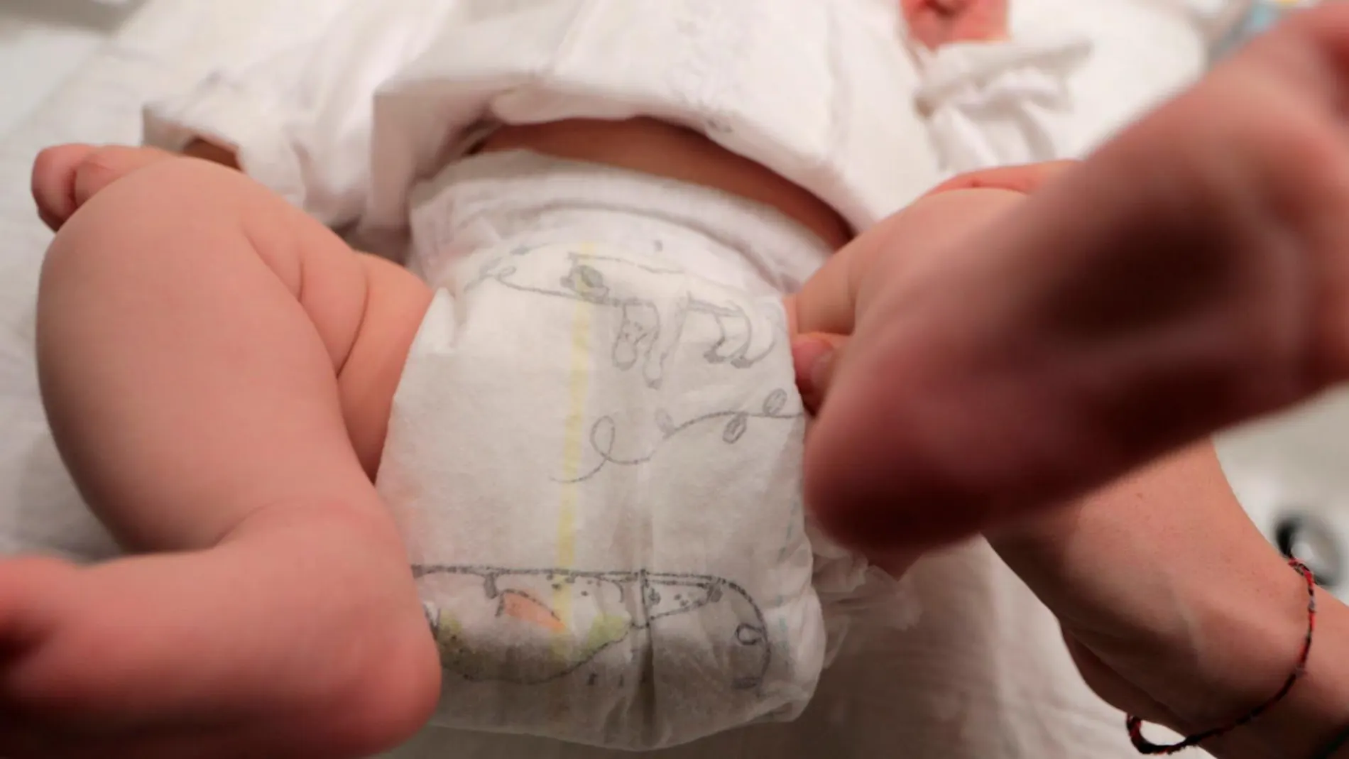 Los bebes menores de seis meses pueden tener una afección respiratoria más grave que los médicos denominan bronquiolitis aguda. ARCHIVO