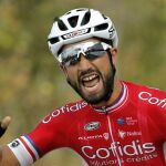 El corredor francés del equipo Cofidis, Nacer Bouhanni, celebra su victoria tras finalizar la sexta etapa de La Vuelta / Foto. Efe