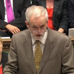 Corbyn lleva las dudas de la calle a la Camara de los Comunes en su estreno ante Cameron
