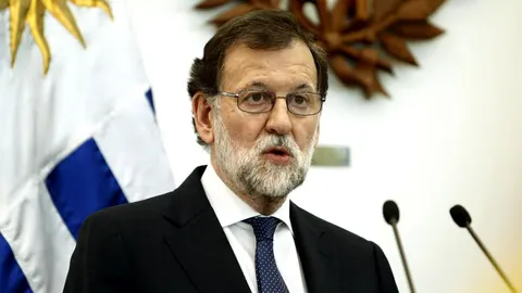 Mariano Rajoy habla durante una rueda de prensa hoy en Montevideo (Uruguay).