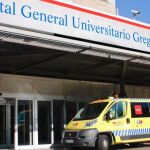 La mujer ha sido trasladada con pronóstico reservado al Hospital Gregorio Marañón.