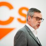 El secretario general de Cs, José Manuel Villegas, compareció ayer para informar de que Igea fue el ganador de las primarias en Castilla y León / Efe