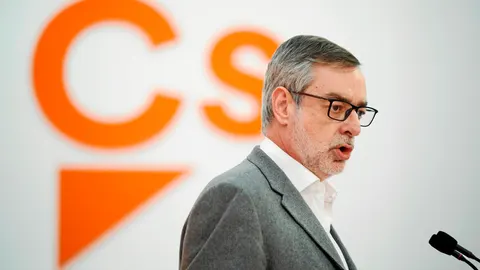 El secretario general de Cs, José Manuel Villegas, compareció ayer para informar de que Igea fue el ganador de las primarias en Castilla y León / Efe