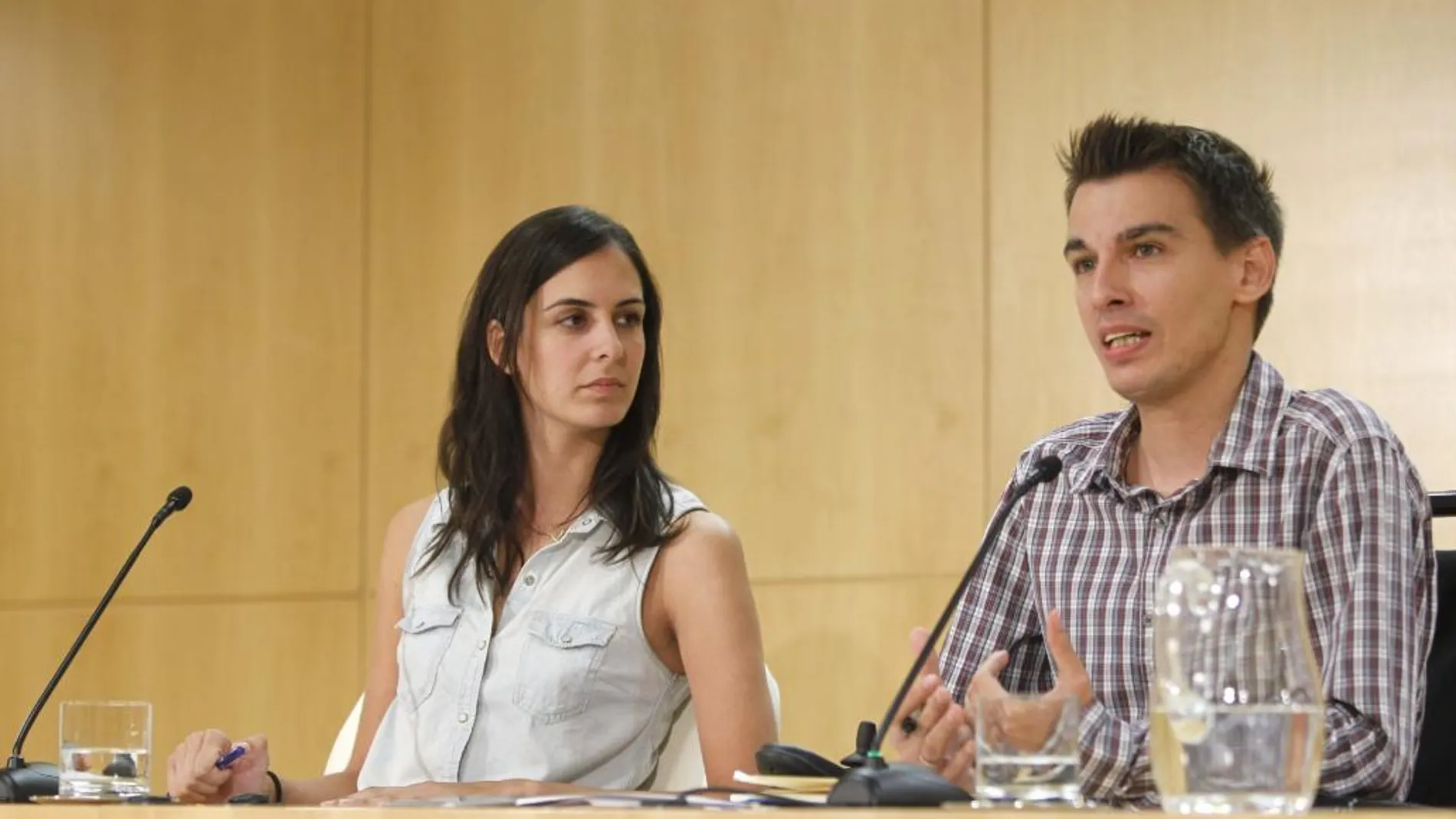 La portavoz del Ayuntamiento de Madrid, Rita Maestre, y el concejal del Área de Participación ciudadana, Transparencia y Gobierno Abierto, Pablo Soto