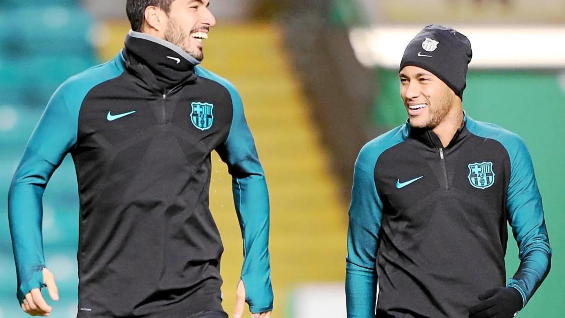 Luis Suárez y Neymar, en la sesión de entrenamiento en el Celtic Park