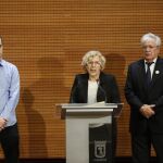 Carmena, junto al delegado de Desarrollo Urbano Sostenible, José Manuel Calvo.