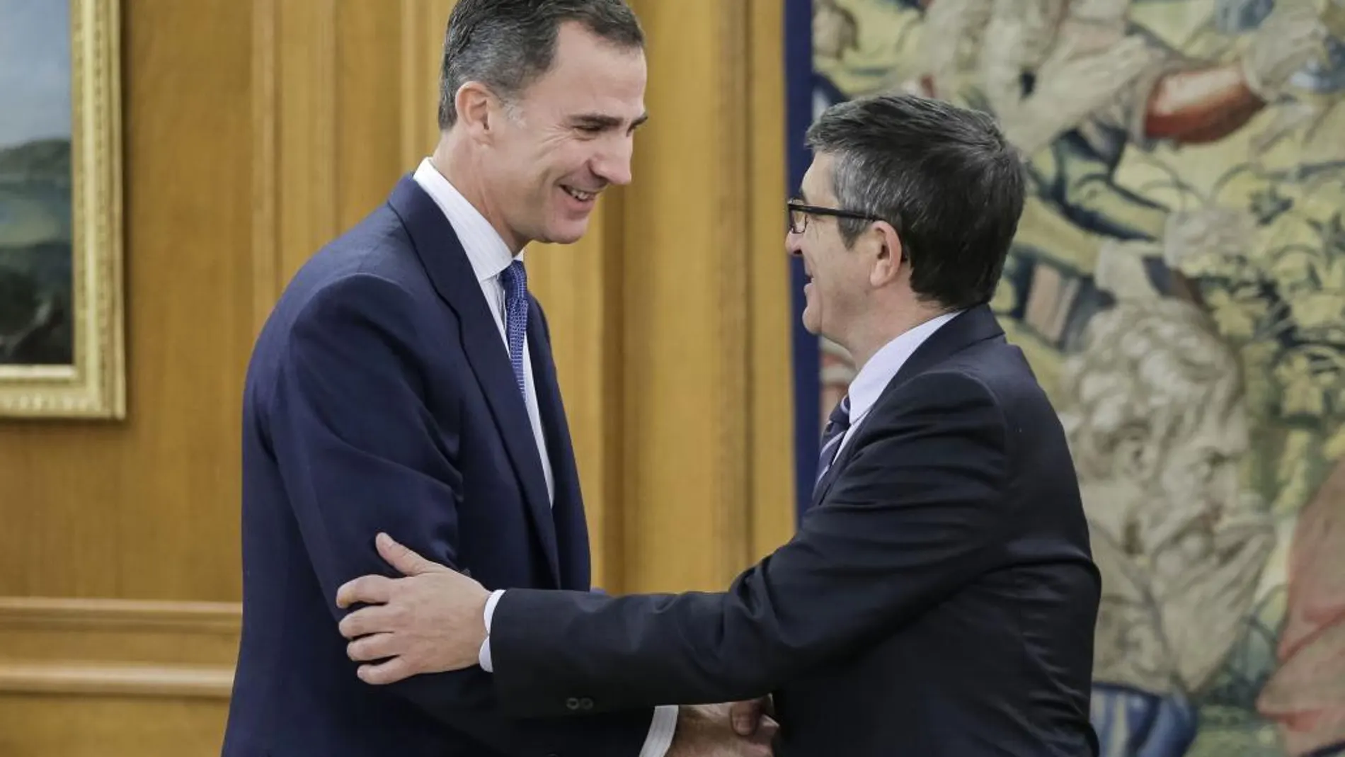 El Rey ha recibido esta mañana en el Palacio de la Zarzuela al presidente del Congreso, Patxi López.