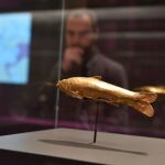 Un pez de oro del siglo IV antes de Cristo para albergar aceites perfumados