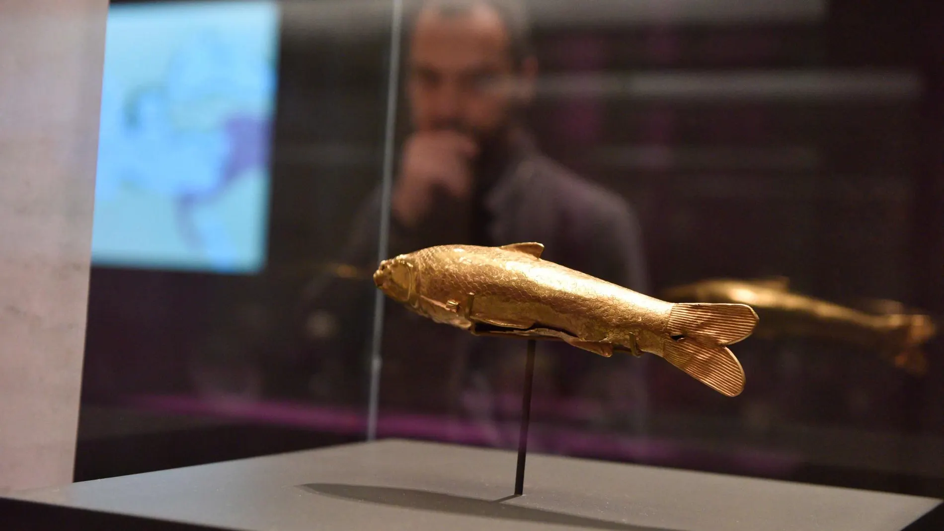 Un pez de oro del siglo IV antes de Cristo para albergar aceites perfumados