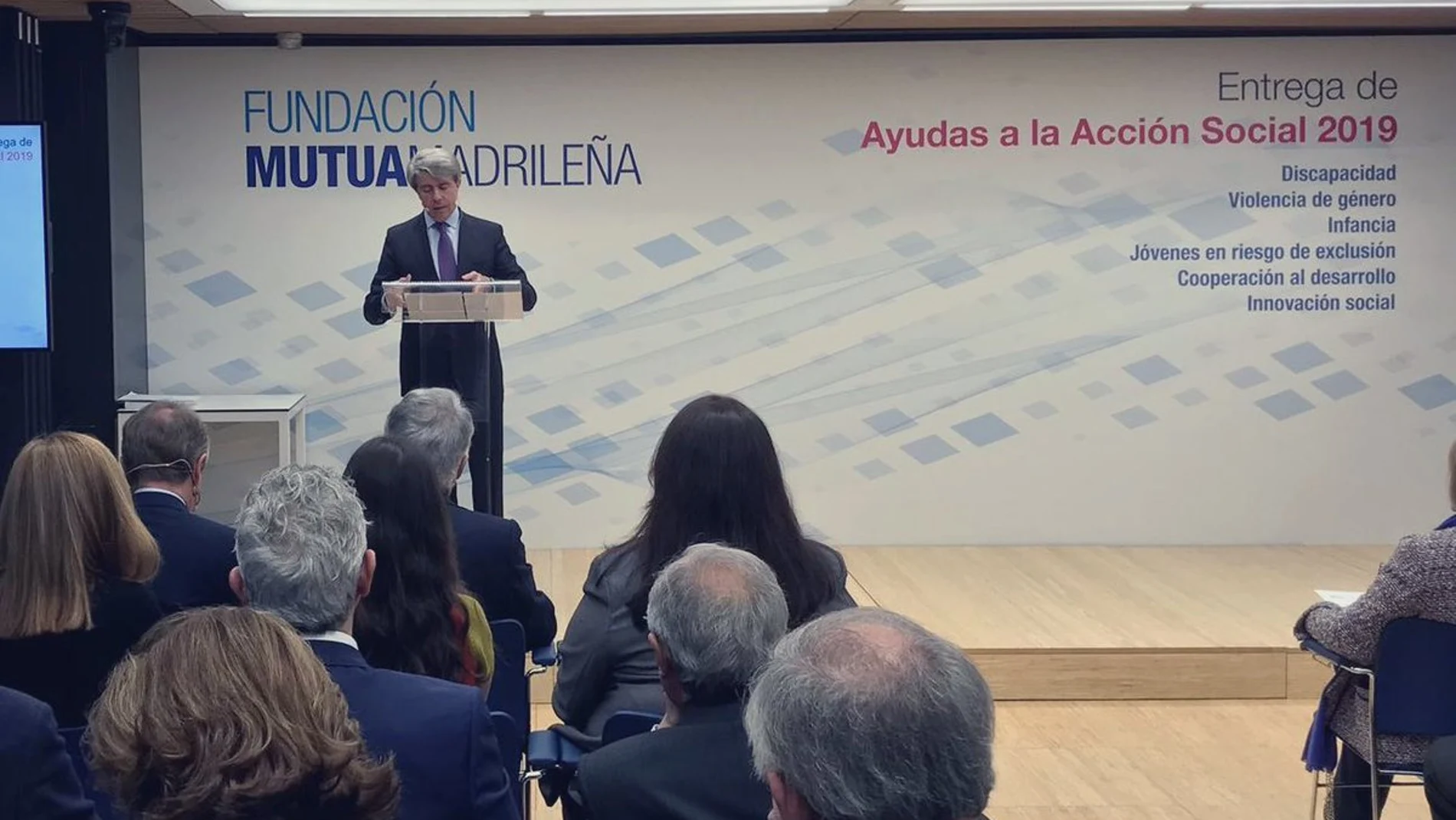 Imagen Ángel Garrido durante su intervención en la presentación de la convocatoria de la Fundación Mutua Madrileña