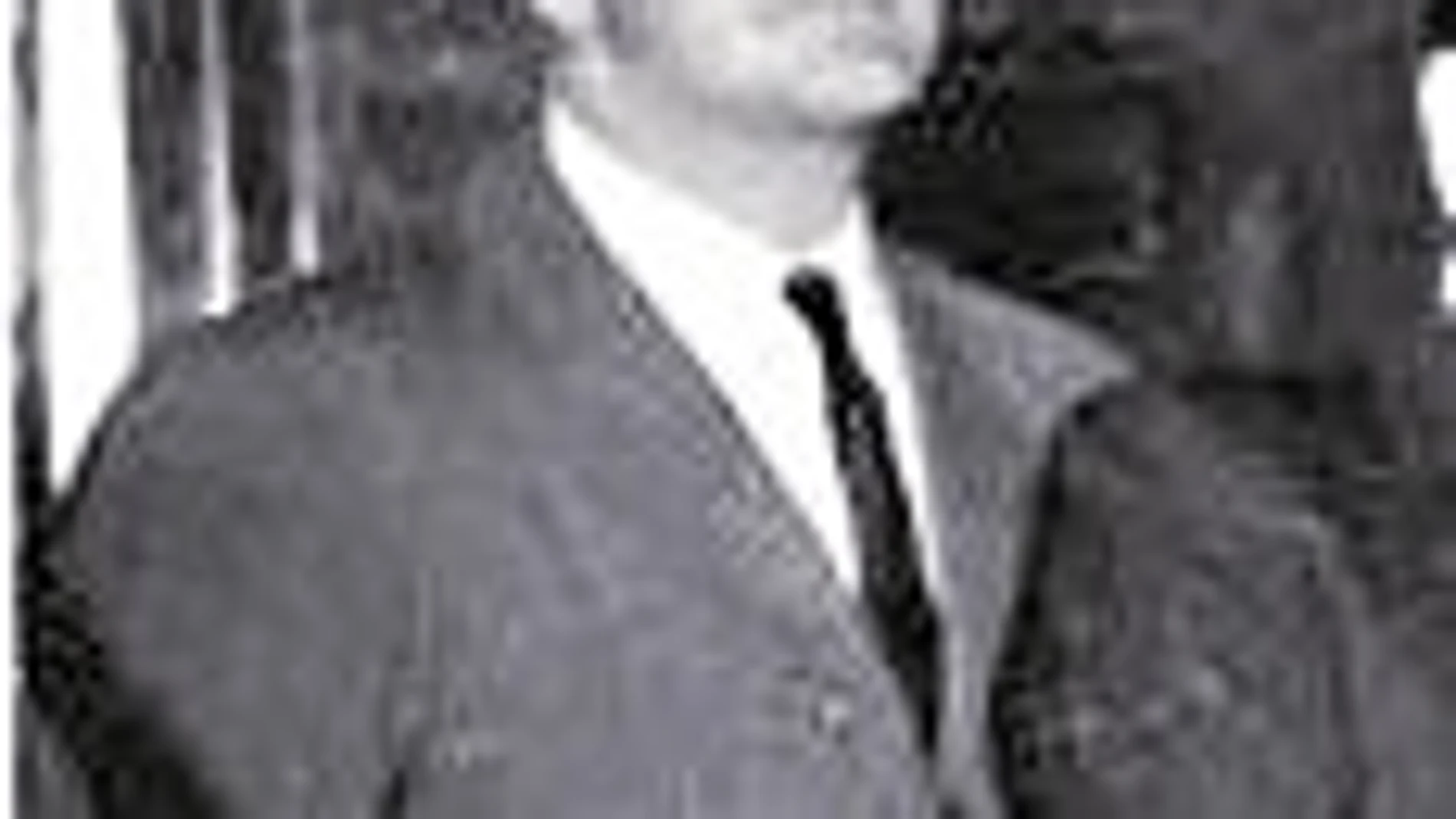 En 1985 Urrusolo participó en el asesinato del director general del Banco Central, Ricardo Tejero Magro (en la imagen). La banda terrorista ETA esperó a Tejero en su domicilio, donde le asesinó
