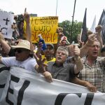 Miles de taxistas procedentes de toda España se han manifestado esta semana en Madrid contra la competencia "desleal"de plataformas como Uber