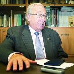Eduardo Montes, decano presidente del Colegio Oficial de Psicología de Castilla y León, durante la entrevista con LA RAZÓN
