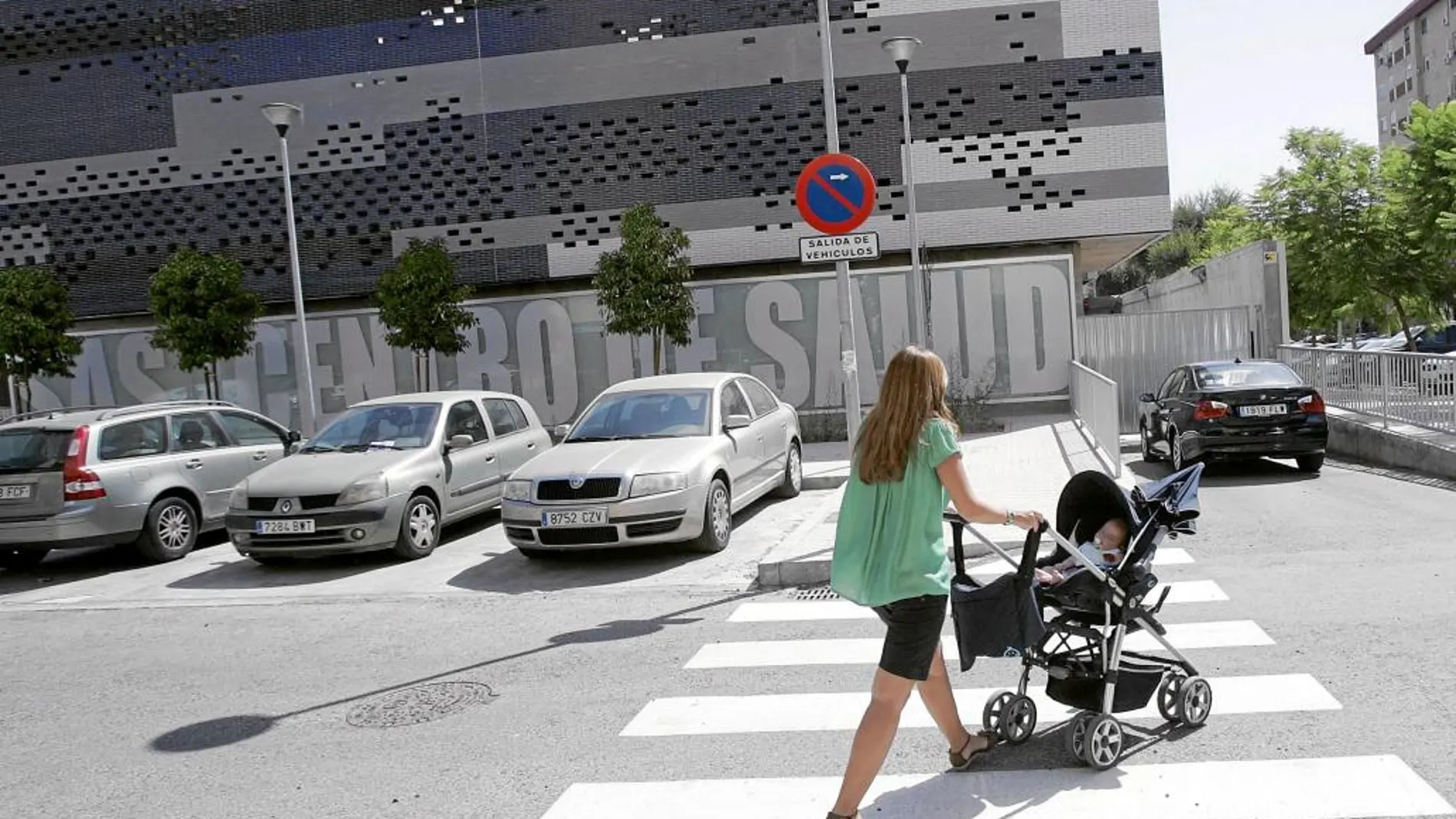 La mayoría de los centros de salud cerrarán por la tarde durante el verano