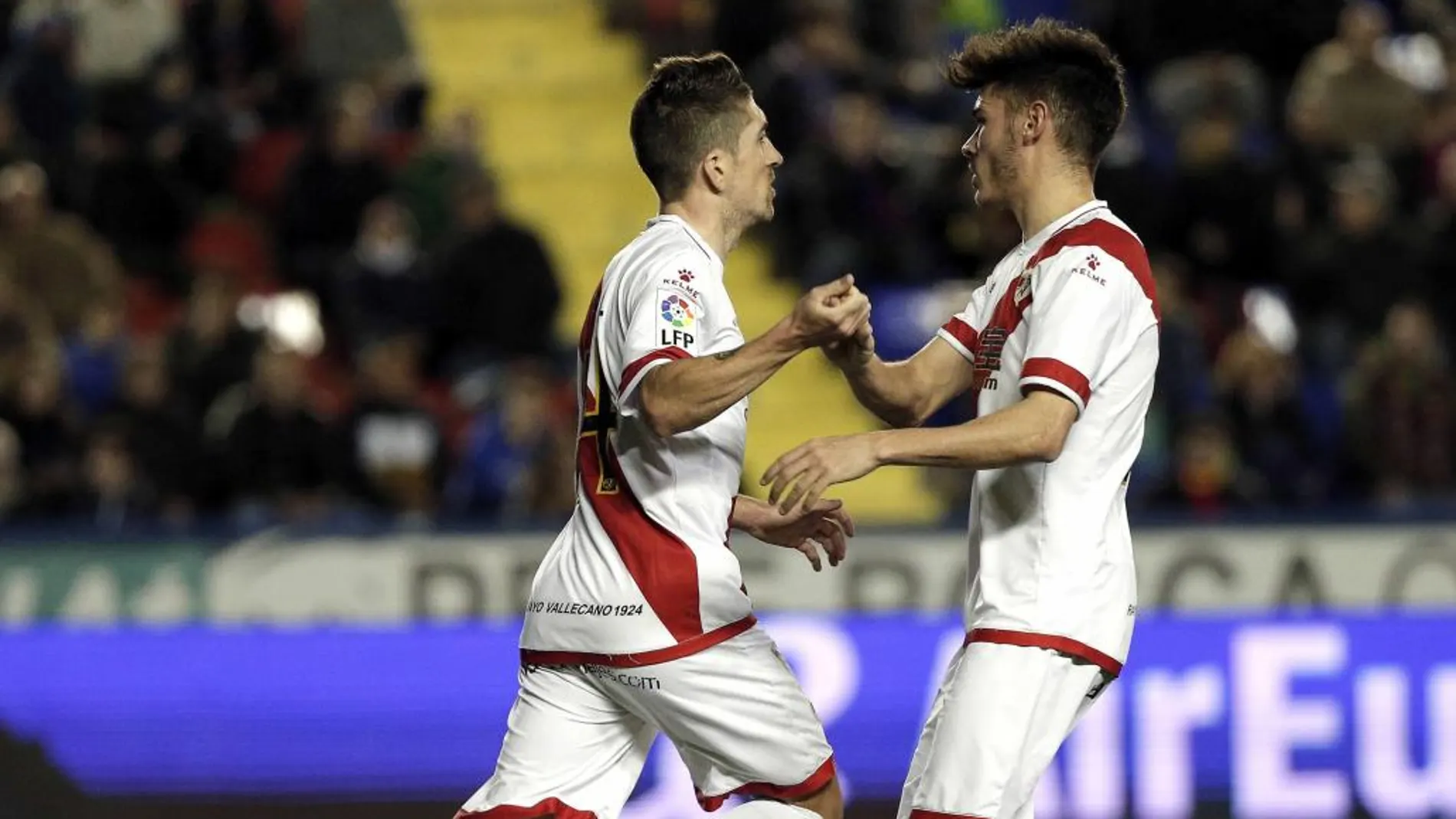 2-1. El Levante tumba a un Rayo apático