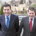 El consejero de Empleo, Carlos Fernández Carriedo, junto al presidente de Castilla la Mancha, Emiliano Page.