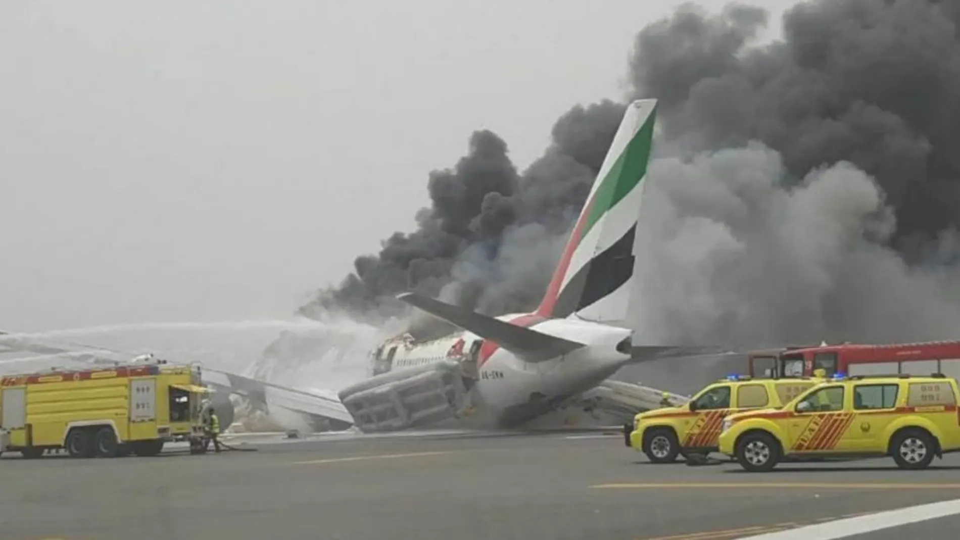 Evacuado en Dubai un avión de Emirates tras sufrir un incendio