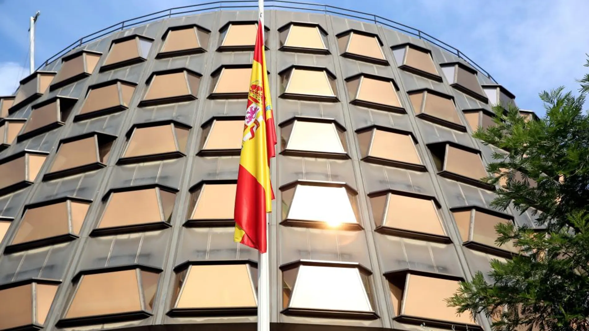 El Constitucional anula la demarcación de registros decidida por Generalitat