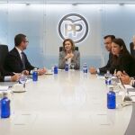 La secretaria general del PP, María Dolores de Cospedal presidió ayer la reunión del Comité de Dirección del partido, junto a los vicesecretarios y portavoces, en la sede nacional
