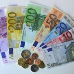 Los billetes de 50 en circulación subieron en julio/Ap