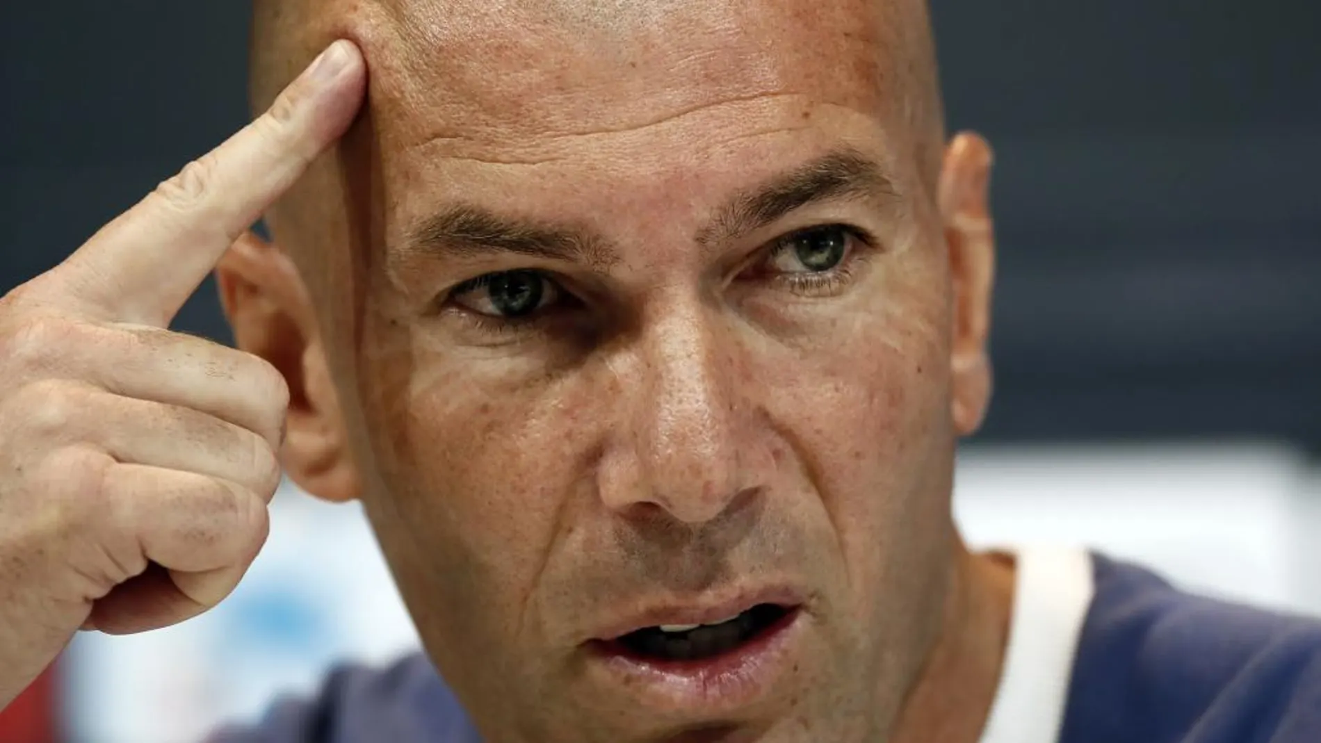 El técnico francés del Real Madrid, Zinedine Zidane, durante la rueda de prensa.