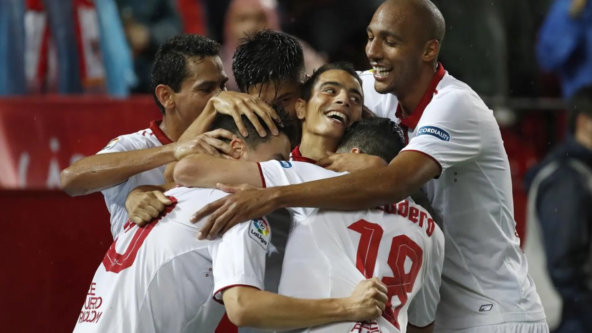 2-1. El Sevilla alcanza al Atlético de Madrid