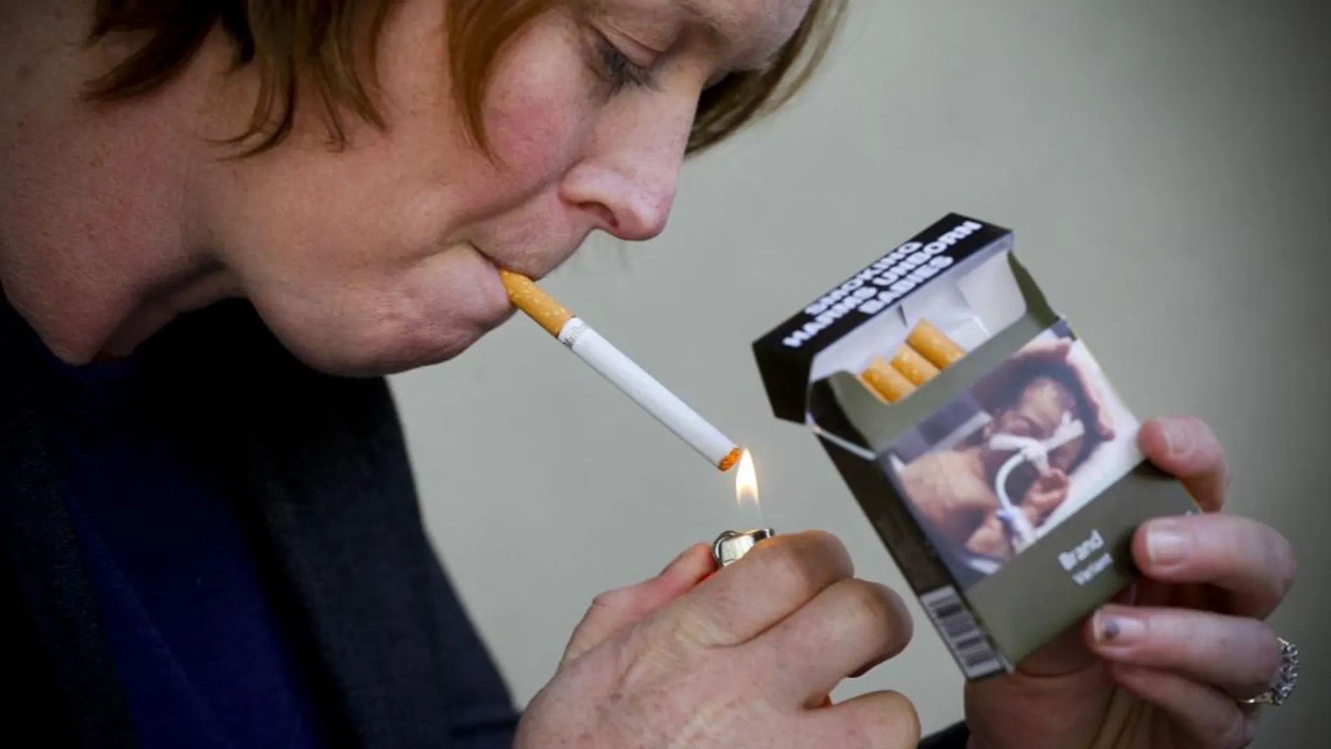 En Australia los paquetes de cigarrillos son homogéneos y sin publicidad