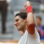 Rafael Nadal celebra su victoria ante el francés Benoit Paire, durante el partido de dieciseisavos de final del Open de Madrid