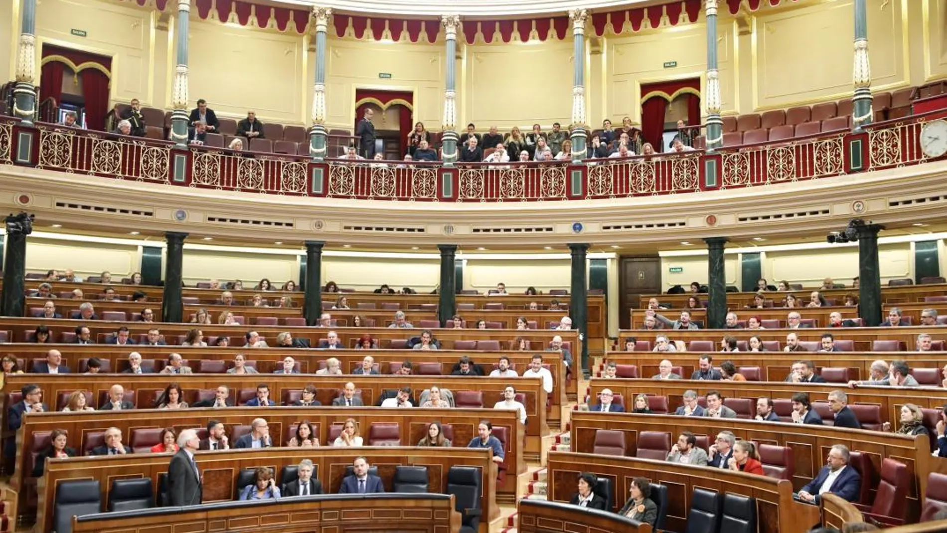 Sesión de control al Gobierno en el Congreso de los Diputados. EFE/Javier Lizón